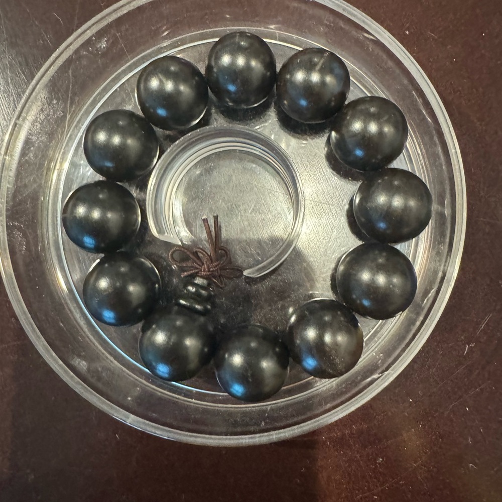 Large bead bracelet